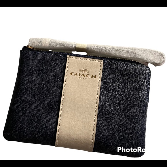 COACH Signature Corner Zip Wristlet - Picture 4 of 4